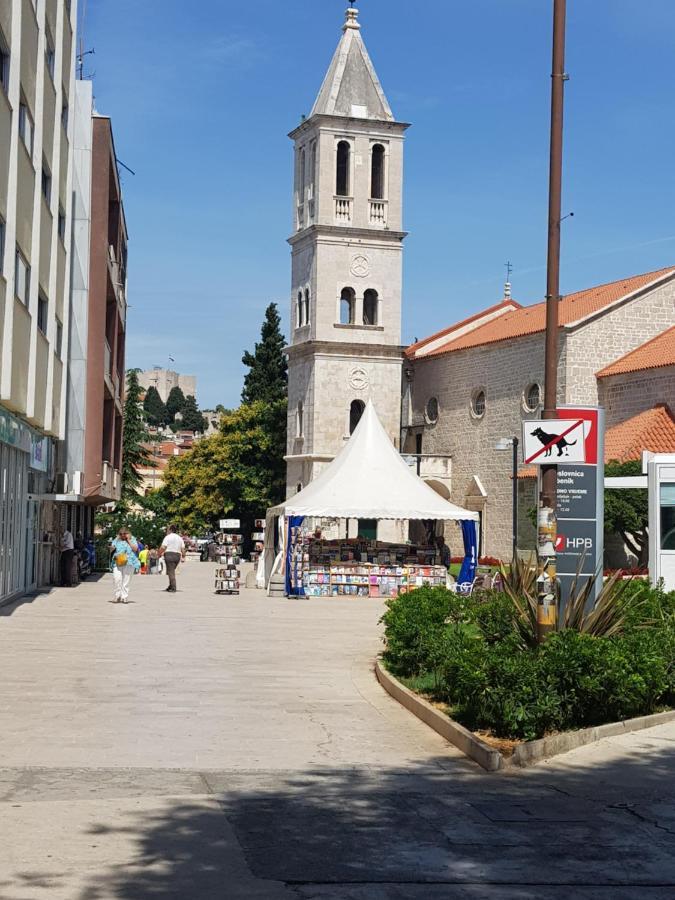 Celine & Fabienne * Brodarica (Sibenik-Knin)
